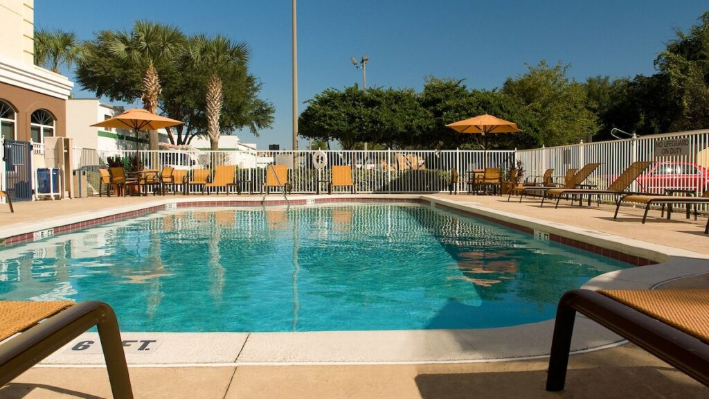 Fairfield Inn Orlando Lake Buena Vista pool
